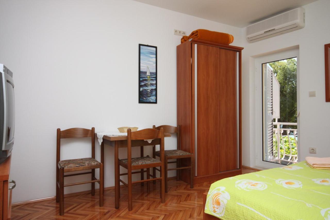 Apartments By The Sea Drvenik Donja Vala, Makarska - 6658 Dış mekan fotoğraf