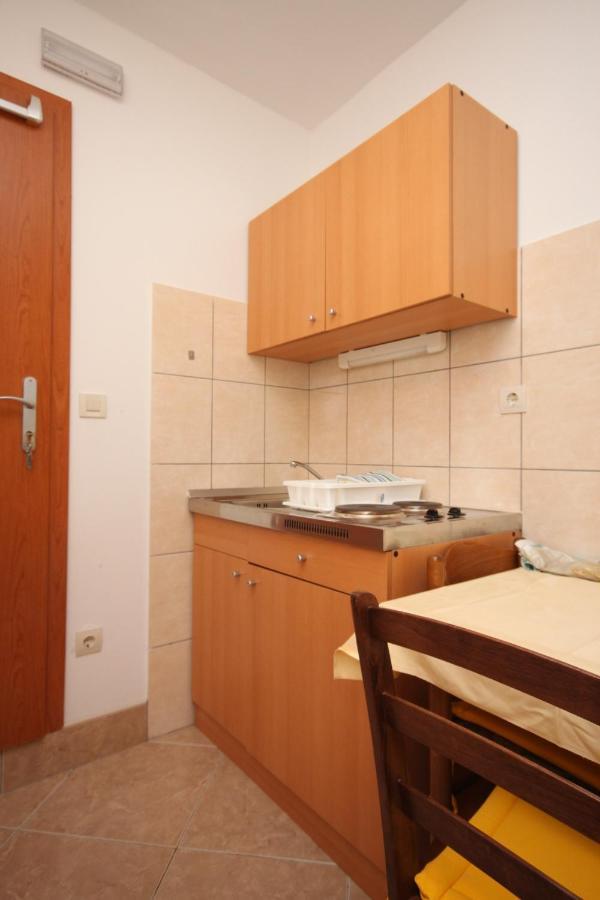 Apartments By The Sea Drvenik Donja Vala, Makarska - 6658 Dış mekan fotoğraf